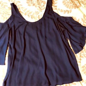 Torrid cold shoulder many flowy top. Size 2